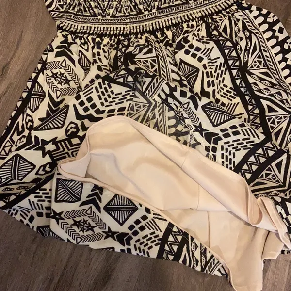 Daytrip Aztec Strapless Dress - Image 4