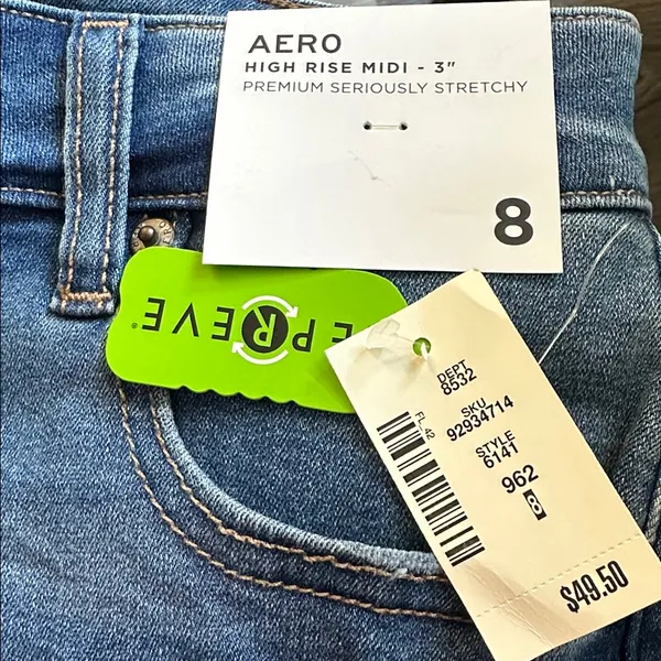 Aeropostale Women's Blue Denim High Rise Midi Shorts 3” - Image 5