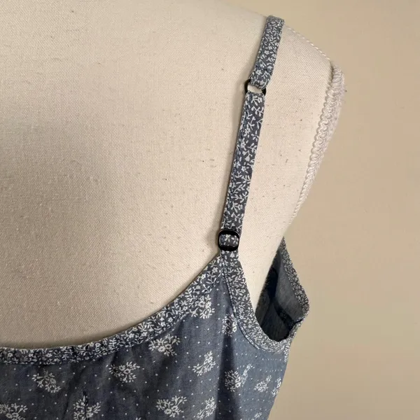 VTG. Abercrombie Fitch Blue Floral Button Front Tie Crop Top Cami Womens Medium - Image 9