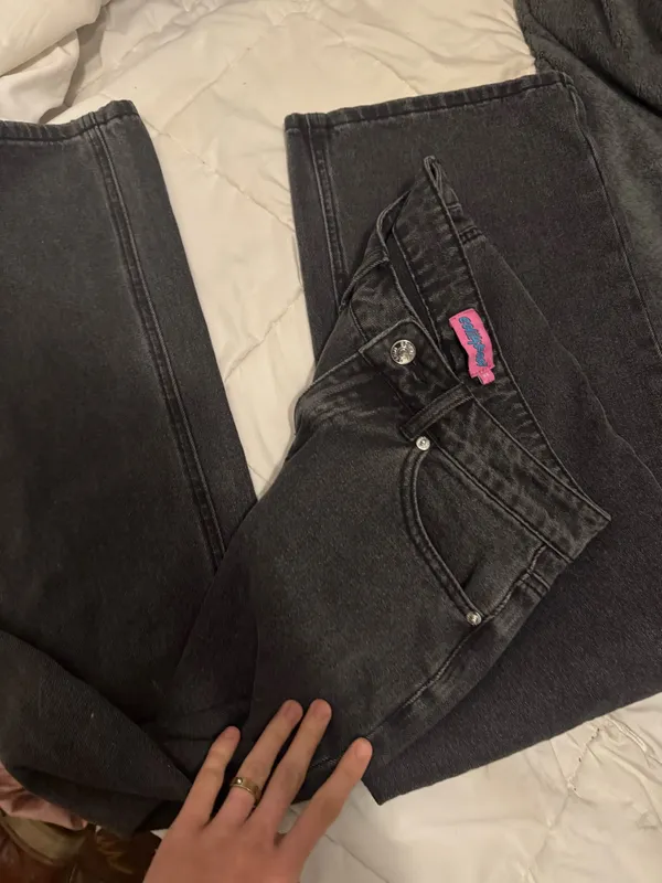 Edikted Low-Rise Jeans  - Image 5