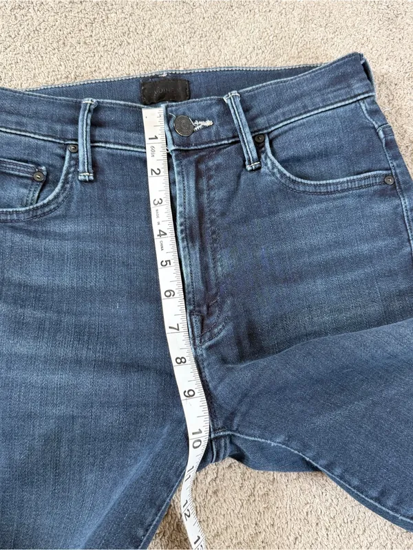 Mother Women’s The Insider Crop Step Fray Jeans in Night Tripper 25 - Image 12