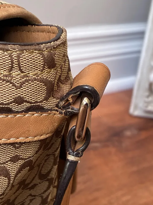 Coach Signature Voyager Cross Body Messenger Bag F70183 Jacquard / Leather - Image 4