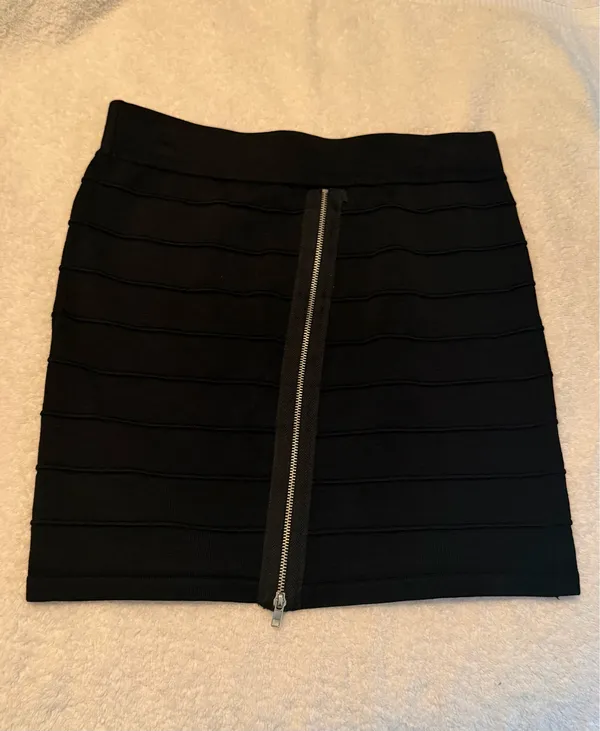 Black Ribbed Mini Skirt - Classic Women's Pencil Skirt Small with back zipper - Image 2