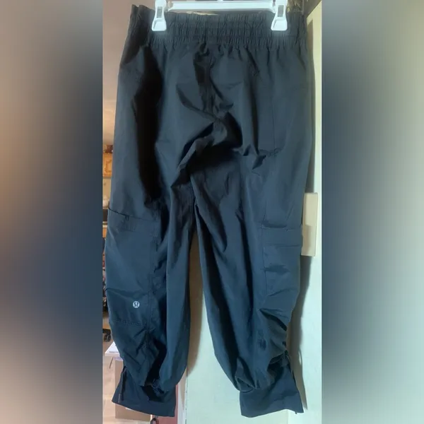 Lululemon Dance Studio Mid-Rise Crop 25" Black size 4 - Image 2