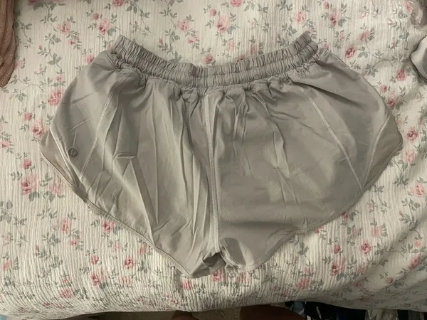Hotty Hot Lululemon Shorts 2.5" - Image 2