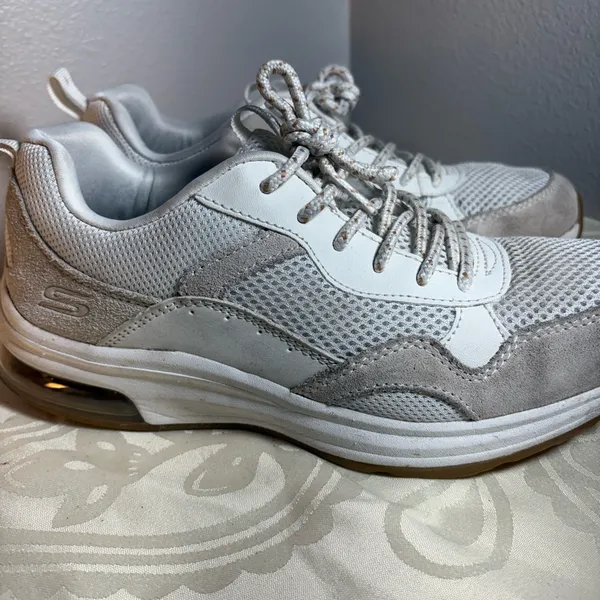 Skechers White and Light Gray Mesh Suede Lace-Up Sneakers size 8 - Image 2