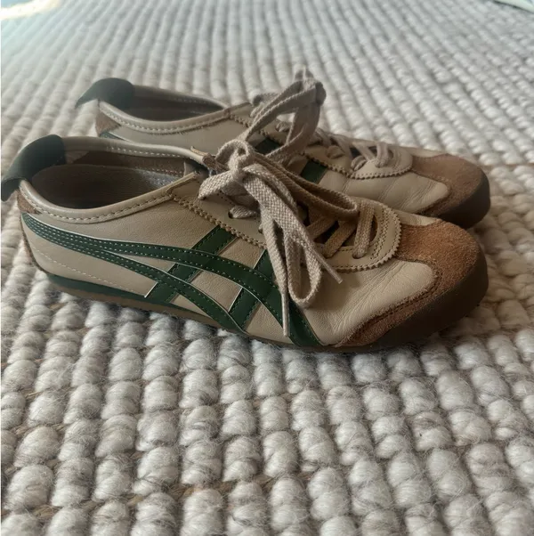 ASICS Onitsuka Tiger Sneakers Size 7 - Image 4