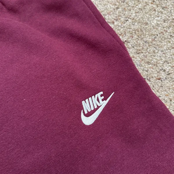 Nike Standard Fit Tapered Leg Sweatpants - Image 7
