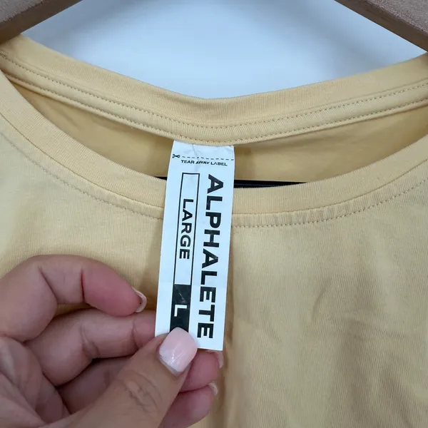 Alphalete Cropped Tee Shirt Womens Large Beige Logo Cotton Stretch Everyday Wear - Image 4