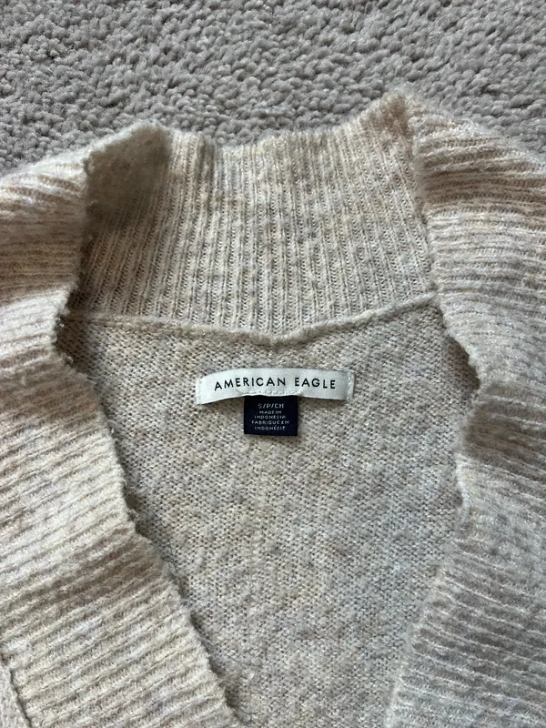 American Eagle Sweater - Image 2
