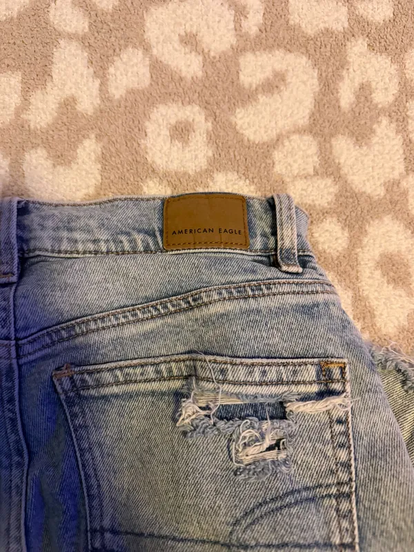American Eagle Jeans - Image 3