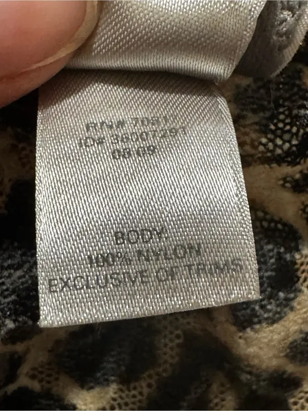 Vintage Victoria's Secret Leopard Print Slip with Black Trim - Image 7