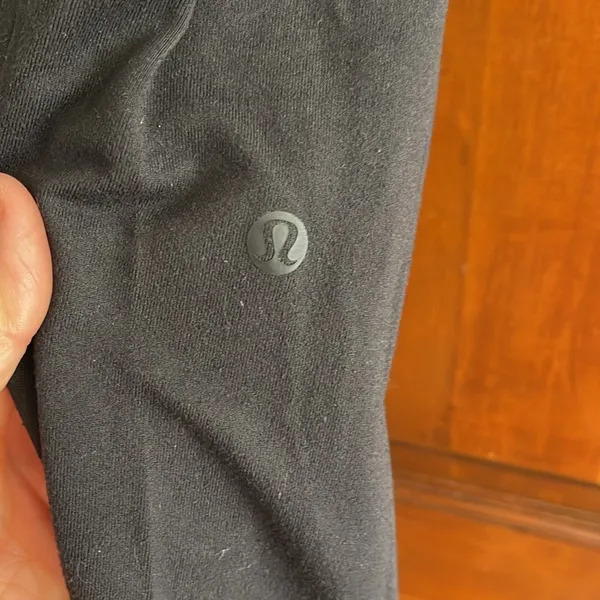 Lululemon cinch waist jogger size small - Image 4