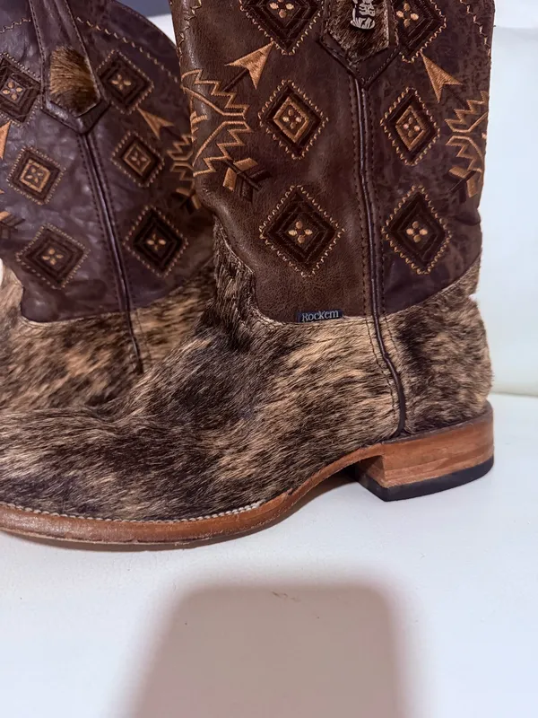 Rock’em Cowhide Cowboy Boots Men’s Size 8 Brown - Image 4