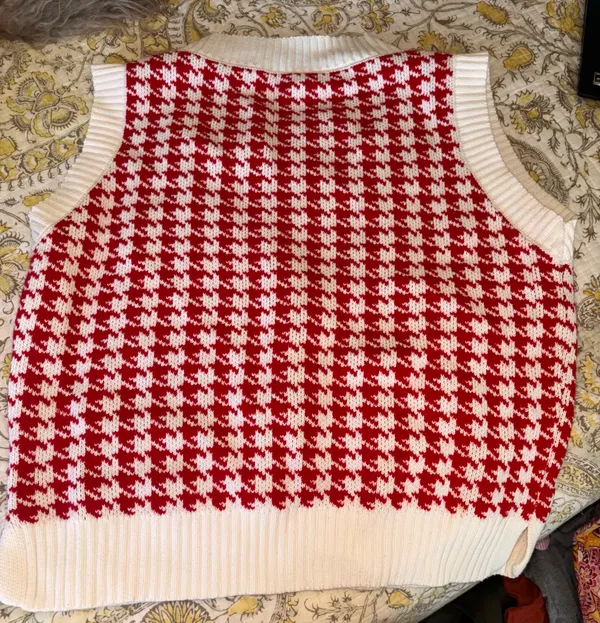 Red Houndstooth Vest Size M - Image 2