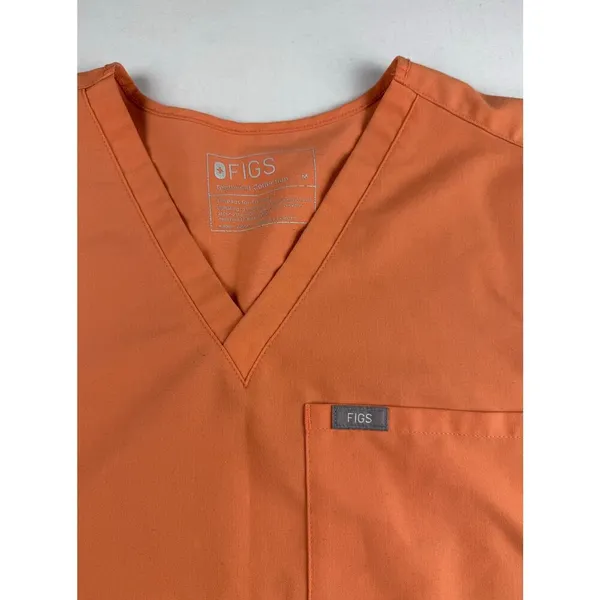 FIGS Scrub Top - Size Medium - Great Condition! - Image 6