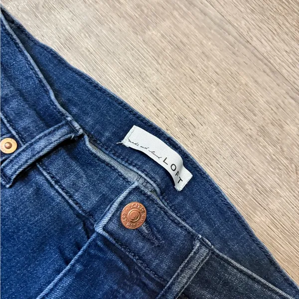 •LOFT• THE KICK CROP JEANS - Image 5