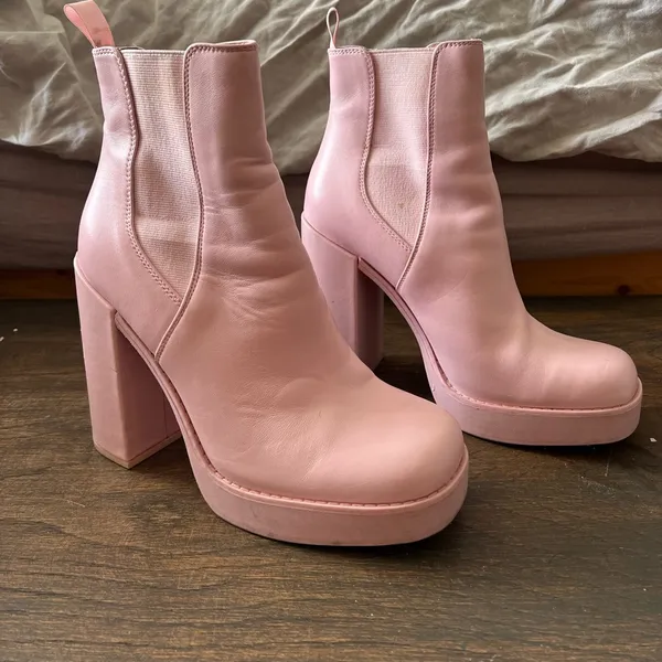Steve Madden Pink Leather Triple platform Boots - Image 2
