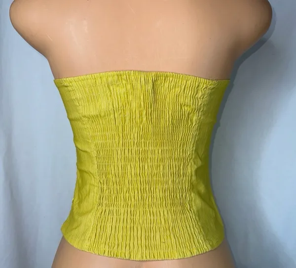Sleeveless button up top Yellow - Image 5