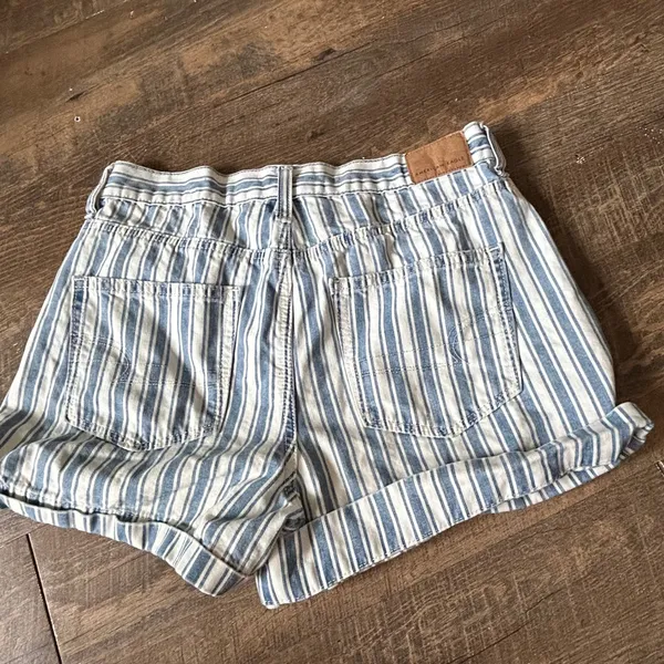 American Eagle Striped High Waisted Denim Shorts Blue White Cuffed Size 27w - Image 6