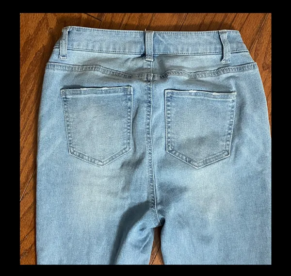 Wonderly Urban Cowboy Light Wash High Rise Boot Cut Jeans With Tie Closure. gently warn& are in excellent condition. measurements approximately 13” waste x 10” rise x 42” long. Non smoking home. priced to sell at as is condition. Don’t like my price, make reasonable offer! And thank you for checking my closet. - Image 4