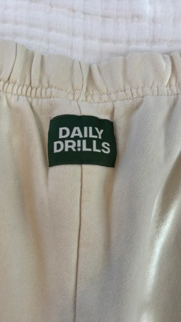 Daily Drills Cream Sweat Shorts M/L - Image 3