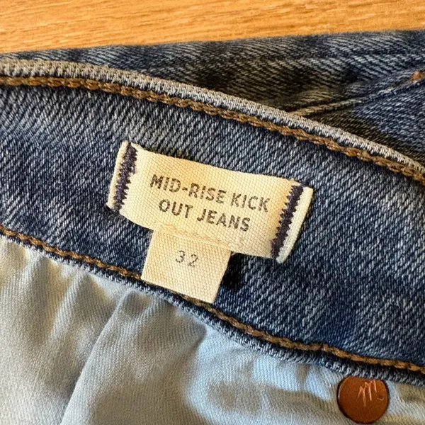 Madewell Women’s Mid-Rise Kick Out Jeans - Image 5