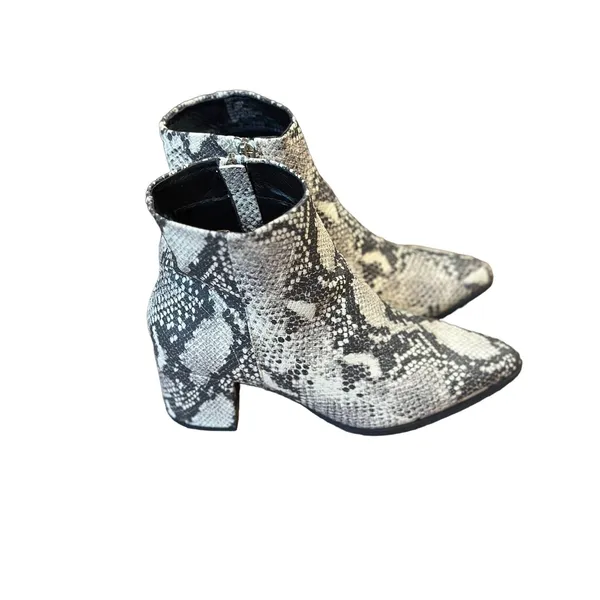Madden Girl Dafnii Snake Print Ankle Boots 7.5M Pointed Toe Block Heel Side Zip - Image 13