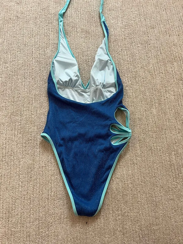 Cupshe One-Piece Cut-Out Swimsuit - Image 2