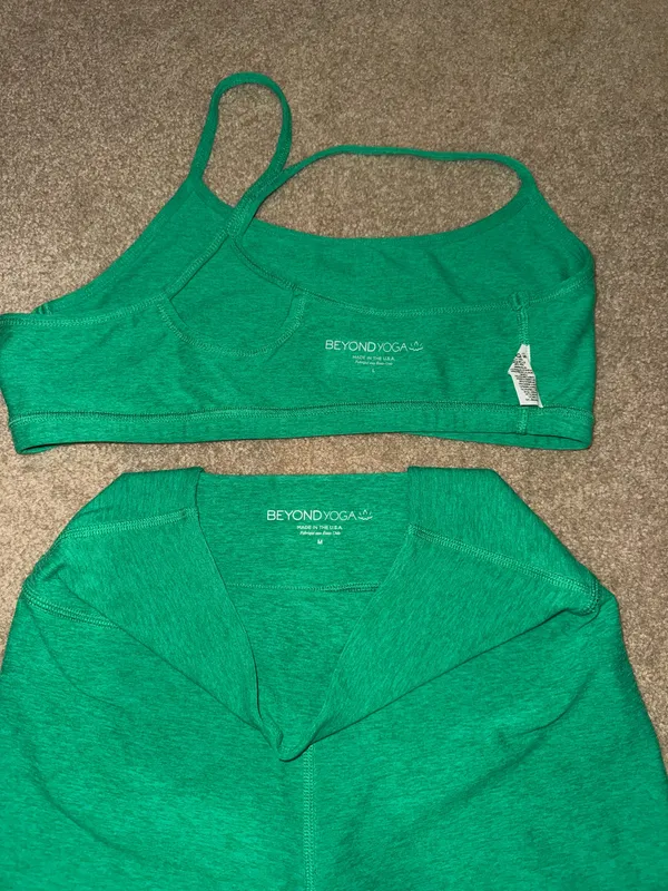 Beyond Yoga Spacedye Biker Shorts and Sports Bra - Image 6