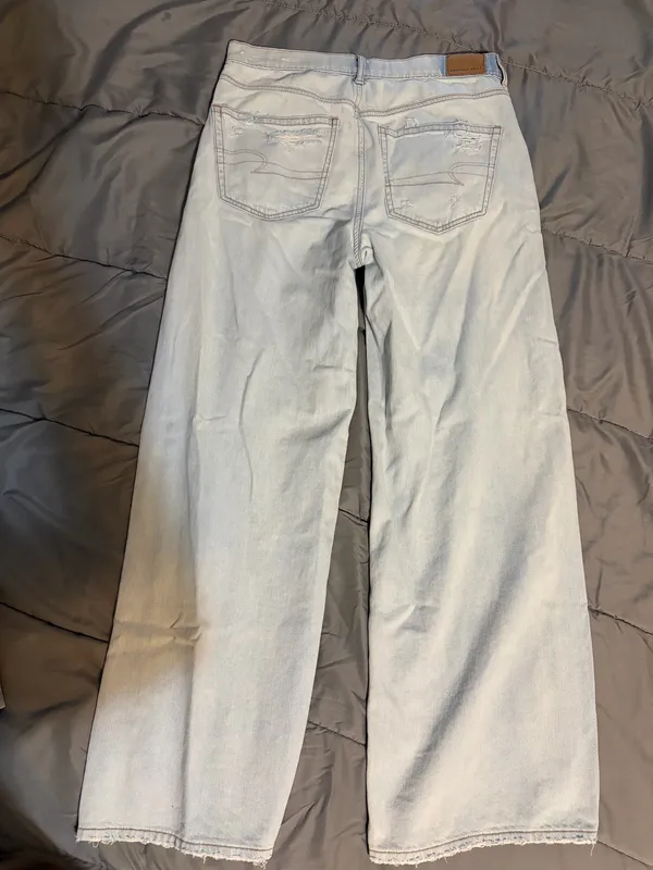 American Eagle Jeans - Image 2