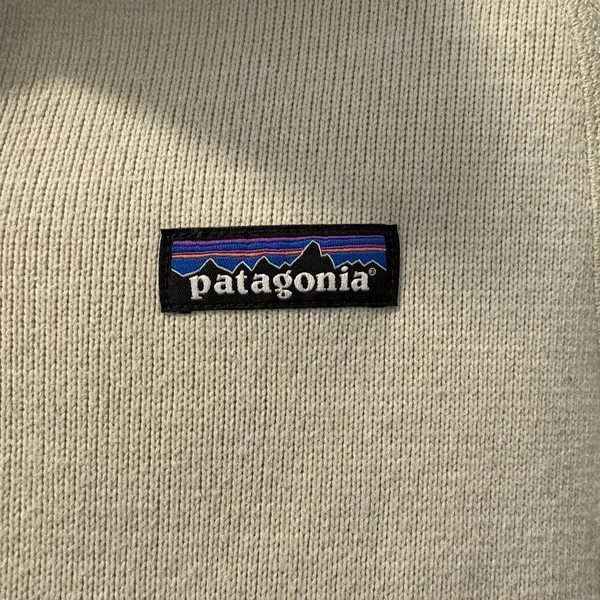 Patagonia Women's Better Sweater Cream Quarter-Zip Sweater Size Small - Image 4