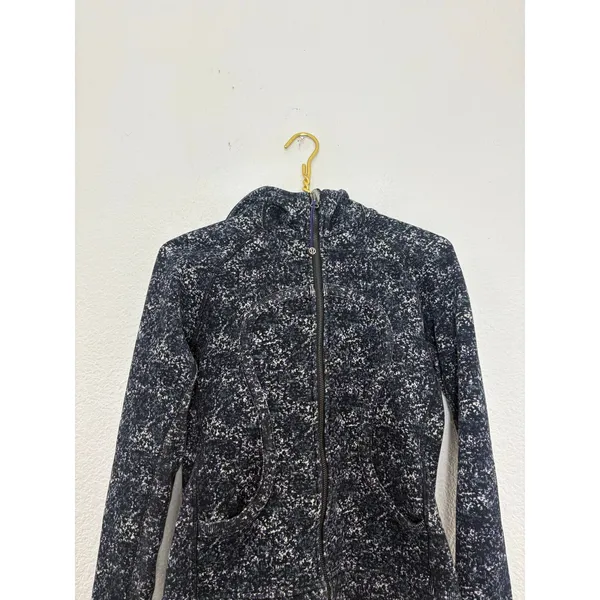 Lululemon Scuba Hoodie II Size 6 Rocky Road Sand Dune Toothpaste / Storm - Image 5