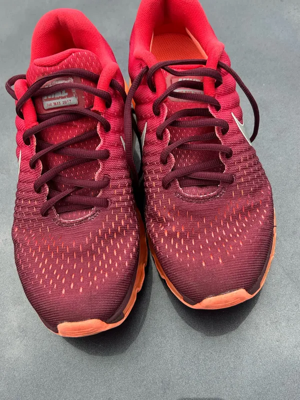 Nike Air Max Women’s size 7  night maroon  - Image 11