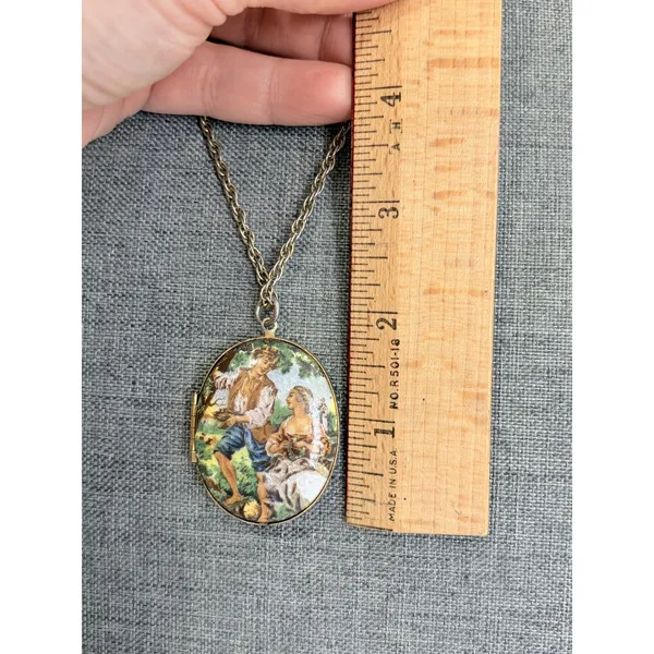 Vintage Fragonard Courting Couple Locket Necklace Oval Glass Engraved‎ Back - Image 10