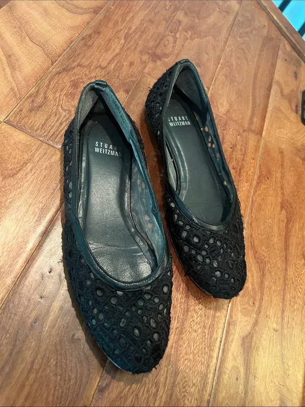 Stuart Weitzman Black Crochet Lace Ballet Flats Size 7.5 - Image 5