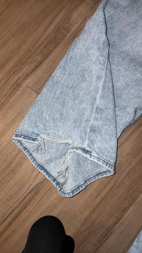 American Eagle Stretch Jeans - Image 4