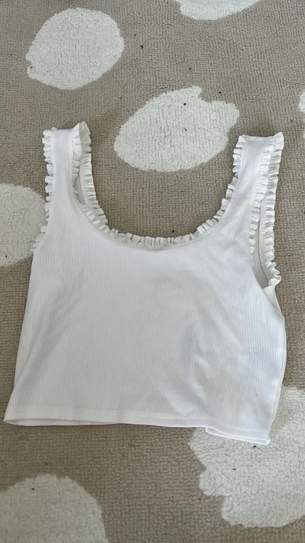 American Eagle ruffle strap cropped tank - Image 3