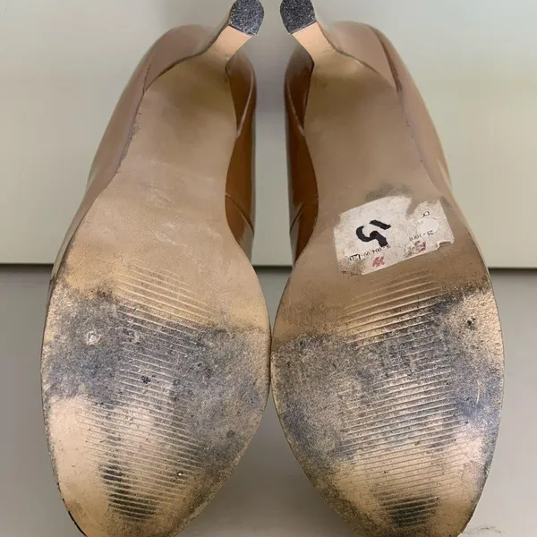 Steve Madden 7.5 beige patent leather stiletto platform heels - Image 4