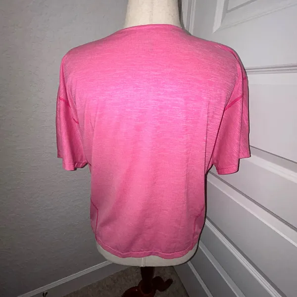 New, Nike Dri Fit Short Sleeve Shirt Size XL - Image 3