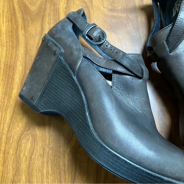 Dansko Franka Wedge Booties Brown Leather Cutout Heel Clogs Strap size 39 - Image 6
