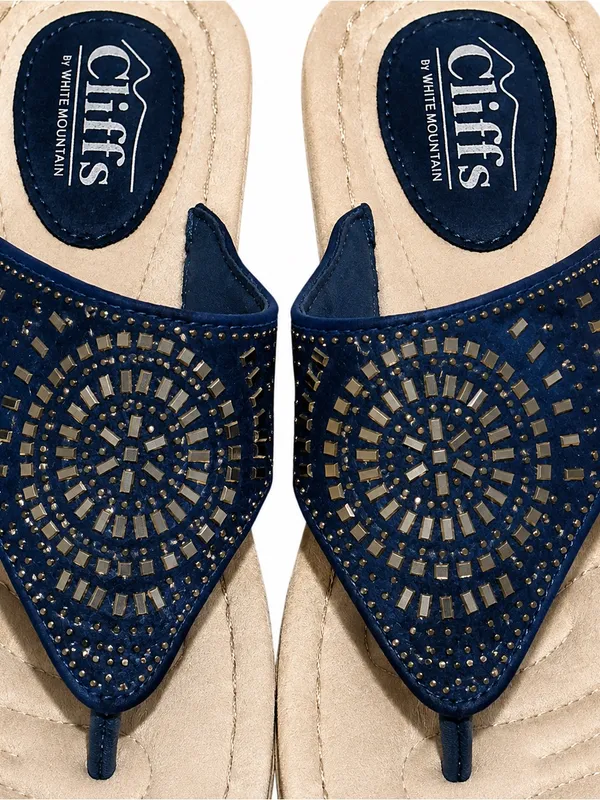 Cliffs by White Mountain Navy Embellished Comfort Thong Sandals Size 6M EUC - Image 3