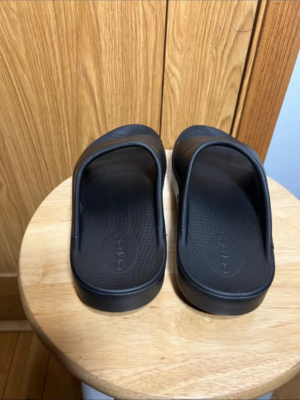 OOFOS Men's Black Slide Sandals Size undefined - Image 3