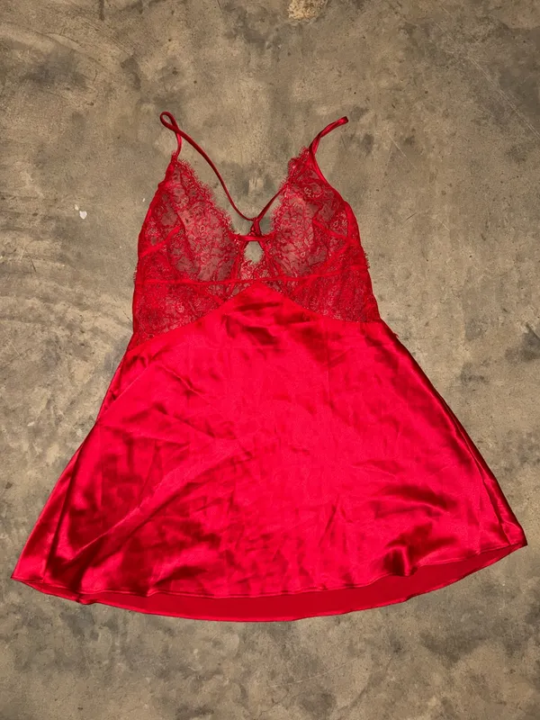 Victoria's Secret Negligee Satin Chemise Nightgown Red Lace Trim Bodice - Image 4