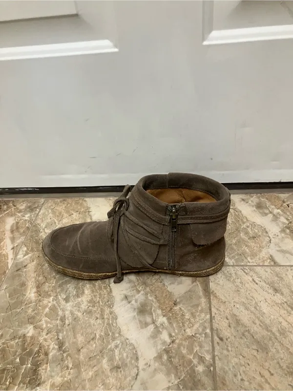 UGG brown Caspia Boot - Image 8