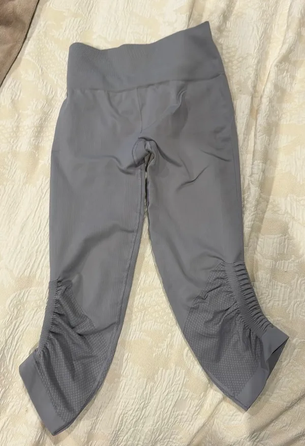 Lululemon Leggings - Image 3