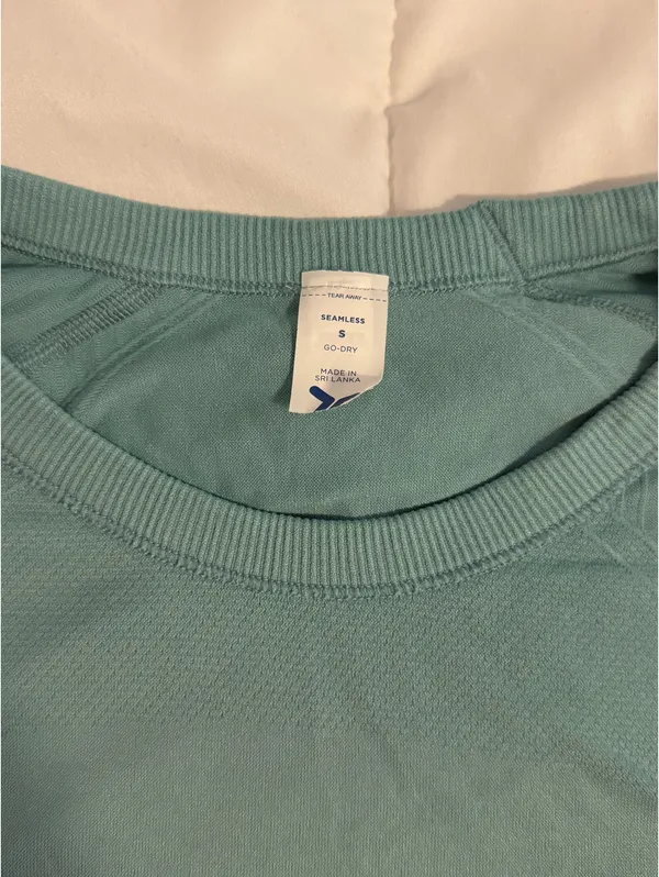 Old Navy Green Workout Top Active - Image 2