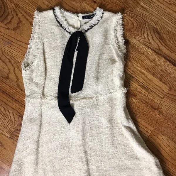 Zara Cream Tweed Sleeveless Dress with Black Bow - Image 3