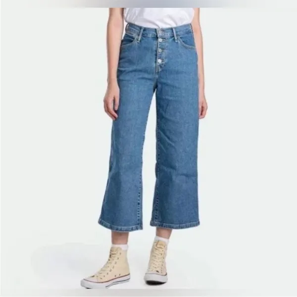 Levi’s • Mile High Wide Leg Crop Blue Jeans - Image 2