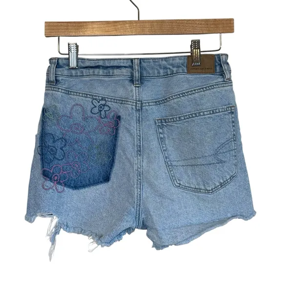American Eagle Cut Off Women Mom Short Floral Pocket Embroidery Size US 2 - Image 2